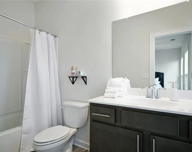 2048 Holtz Lane - Photo Thumbnail 19