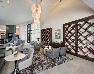 658 Lindbergh Drive - Photo Thumbnail 5