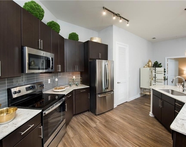 658 Lindbergh Drive - Photo Thumbnail 10