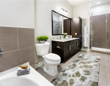 658 Lindbergh Drive - Photo Thumbnail 13