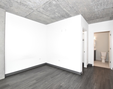 60 E Randolph Street - Photo Thumbnail 37