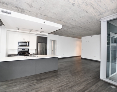 60 E Randolph Street - Photo Thumbnail 27