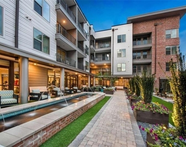 1490 W Ernest Barrett Parkway W - Photo Thumbnail 23