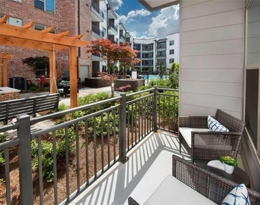 1490 W Ernest Barrett Parkway W - Photo Thumbnail 18