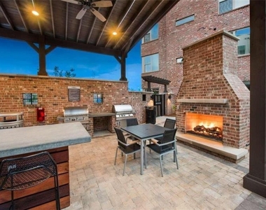 1490 W Ernest Barrett Parkway W - Photo Thumbnail 25