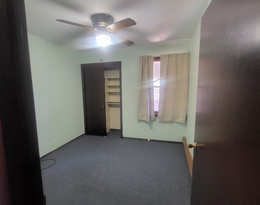 8435 S 81st Avenue - Photo Thumbnail 9