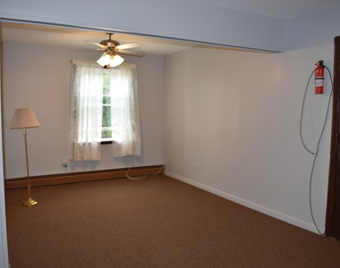8435 S 81st Avenue - Photo Thumbnail 4