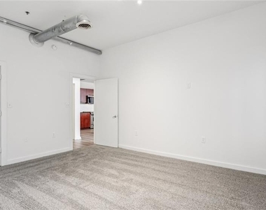 230 18th Street - Photo Thumbnail 42