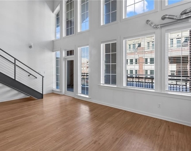 230 18th Street - Photo Thumbnail 1
