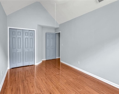 514 Rams Court - Photo Thumbnail 32