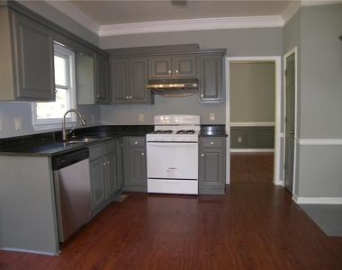 514 Rams Court - Photo Thumbnail 4