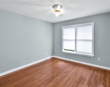 514 Rams Court - Photo Thumbnail 40