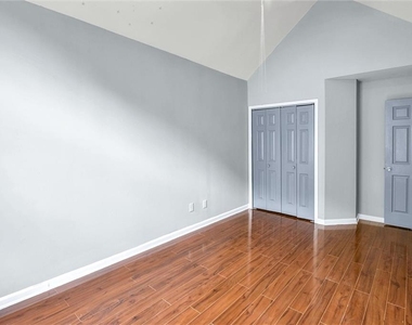 514 Rams Court - Photo Thumbnail 33