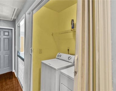 514 Rams Court - Photo Thumbnail 27