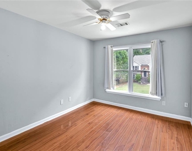 514 Rams Court - Photo Thumbnail 34