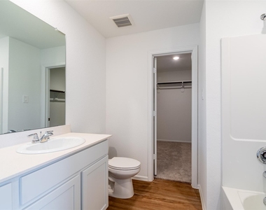 1508 Las Cuevas Drive - Photo Thumbnail 15