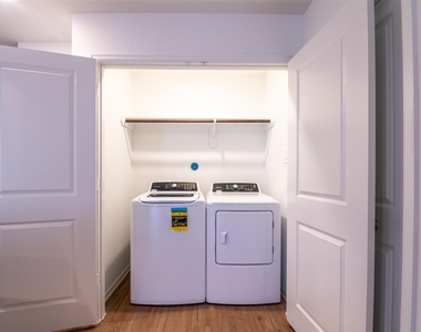 1508 Las Cuevas Drive - Photo Thumbnail 20