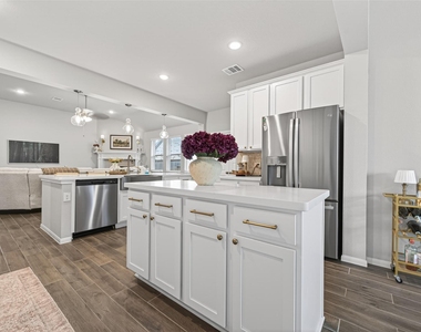 32226 Cedar Crest Drive - Photo Thumbnail 5