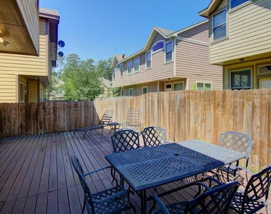 11 Cheswood Manor - Photo Thumbnail 5