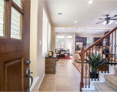 11 Cheswood Manor - Photo Thumbnail 8
