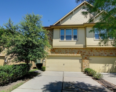11 Cheswood Manor - Photo Thumbnail 2
