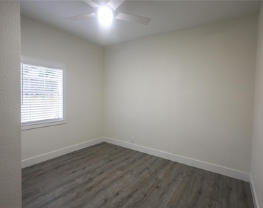 602 Higgins Street - Photo Thumbnail 27