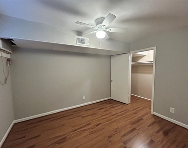 807 Heights Boulevard - Photo Thumbnail 9