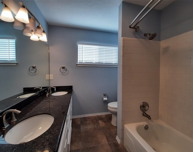8 Fawnchase Court - Photo Thumbnail 24