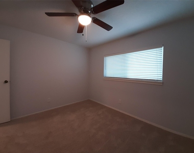 8 Fawnchase Court - Photo Thumbnail 22