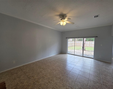8 Fawnchase Court - Photo Thumbnail 3