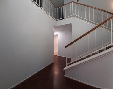 8 Fawnchase Court - Photo Thumbnail 5