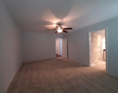 8 Fawnchase Court - Photo Thumbnail 25