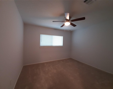 8 Fawnchase Court - Photo Thumbnail 21