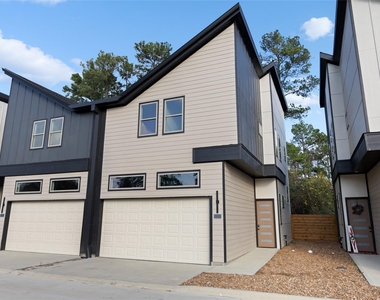 13842 Bee Flower Lane - Photo Thumbnail 12