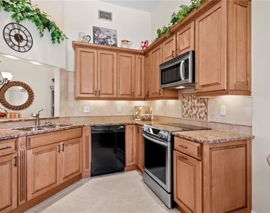 577 Beachwalk Circle - Photo Thumbnail 8