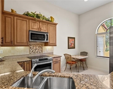 577 Beachwalk Circle - Photo Thumbnail 10