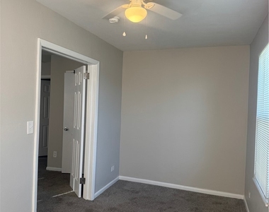 2304 Grand Avenue - Photo Thumbnail 4