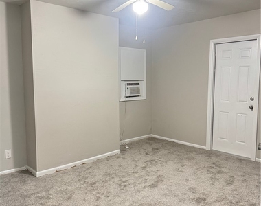 2304 Grand Avenue - Photo Thumbnail 5