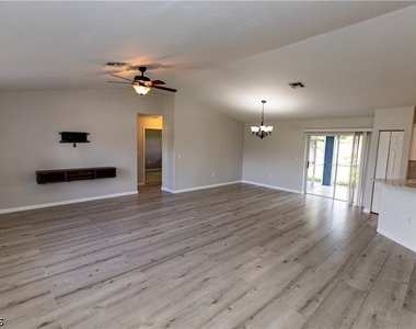 417 Se 21st Terrace - Photo Thumbnail 14