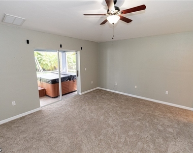 417 Se 21st Terrace - Photo Thumbnail 16