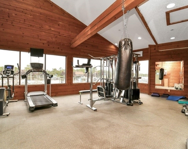 793 Davis Road - Photo Thumbnail 3