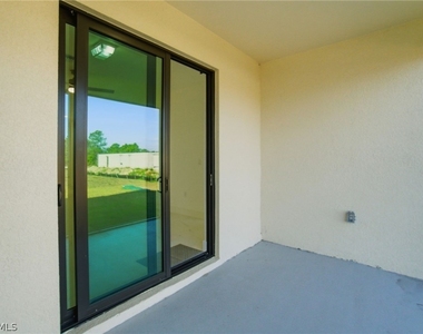 2404/2406 Mae Avenue S - Photo Thumbnail 28
