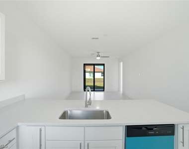 2404/2406 Mae Avenue S - Photo Thumbnail 21