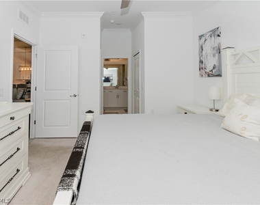 6023 Ellerston Way - Photo Thumbnail 8