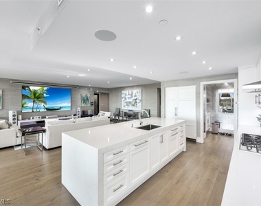 13915 Old Coast Road - Photo Thumbnail 3