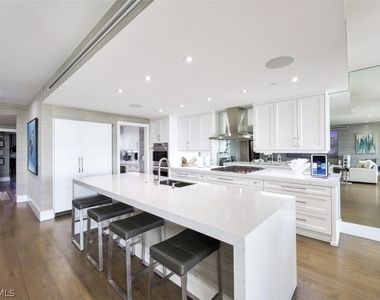 13915 Old Coast Road - Photo Thumbnail 4