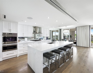 13915 Old Coast Road - Photo Thumbnail 5