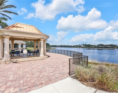 8108 Josefa Way - Photo Thumbnail 27