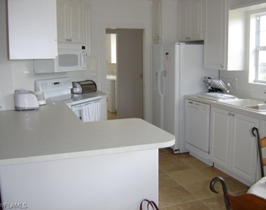 7450 Emilia Lane - Photo Thumbnail 12