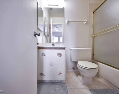 68 Marco Villas Drive - Photo Thumbnail 11